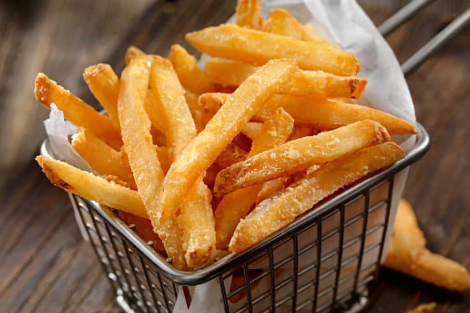 papas fritas que acompañan al pollo a la brasa | Ultimate Trekking
