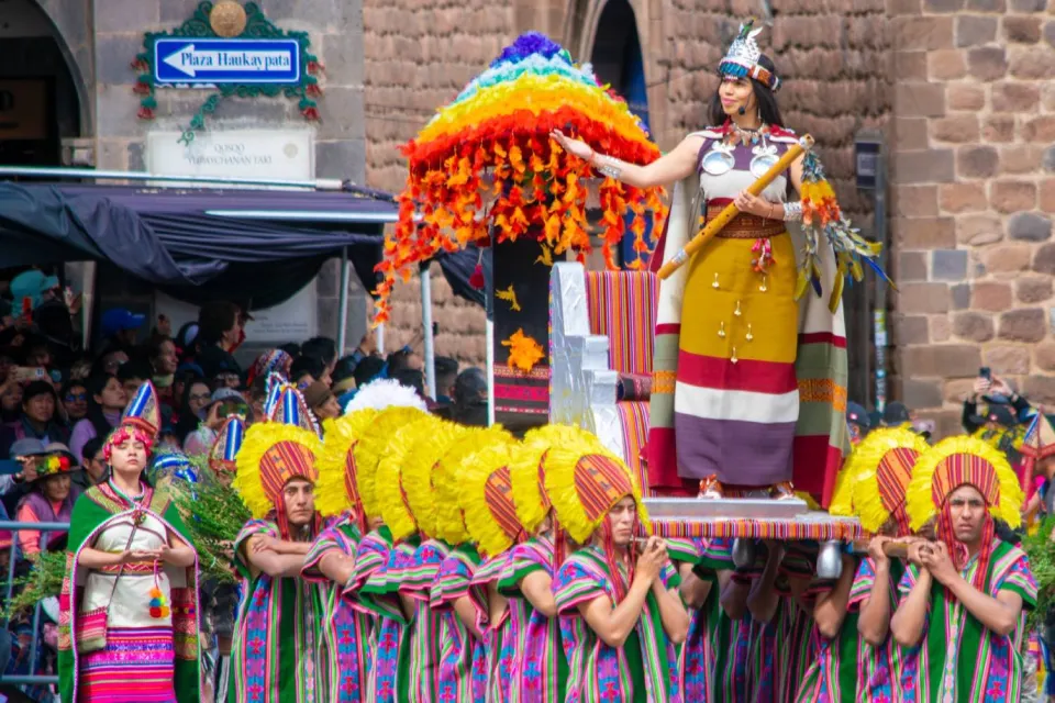 The coya of inti raymi on top of anda | Ultimate Trekking