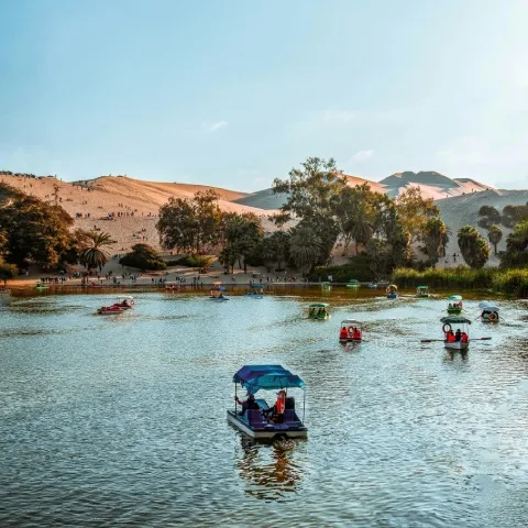 Pedal boat ride in the Huacachina lagoon | Ultimate Trekking