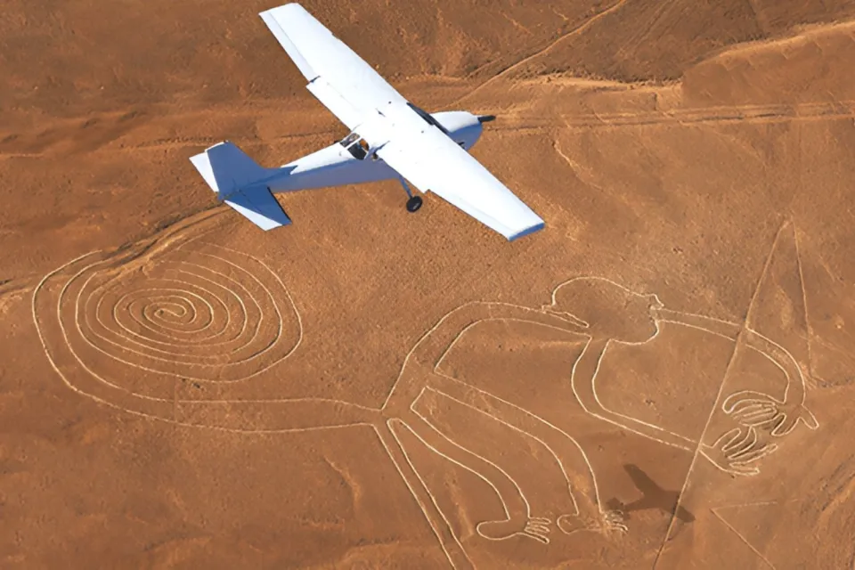 Overflight of the Nazca Lines | Ultimate Trekking