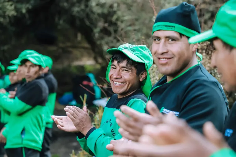 Porters in the Inca Trail | Ultimate Trekking