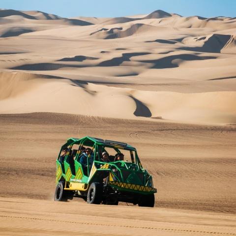 Buggy crossing Huacachina dunes | Ultimate Trekking